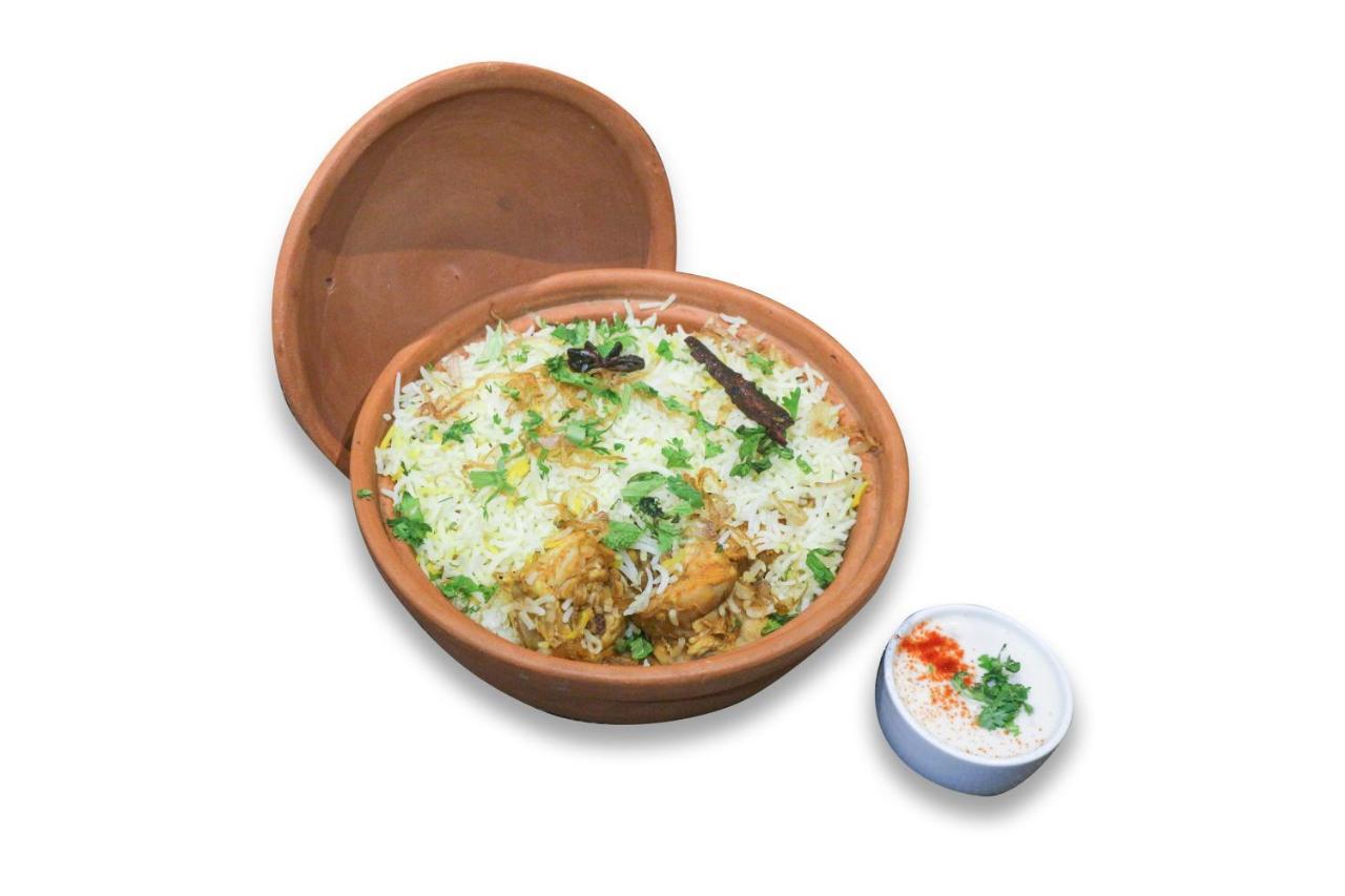 Grand Mookambika Hotel Navi Mumbai Ngoại thất bức ảnh