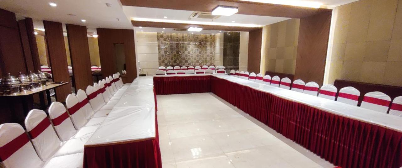 Grand Mookambika Hotel Navi Mumbai Ngoại thất bức ảnh