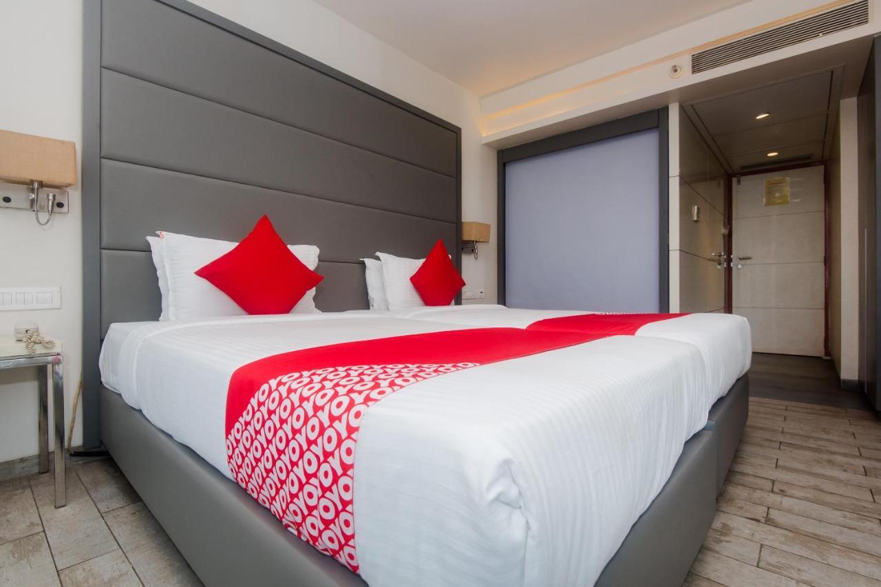 Grand Mookambika Hotel Navi Mumbai Ngoại thất bức ảnh